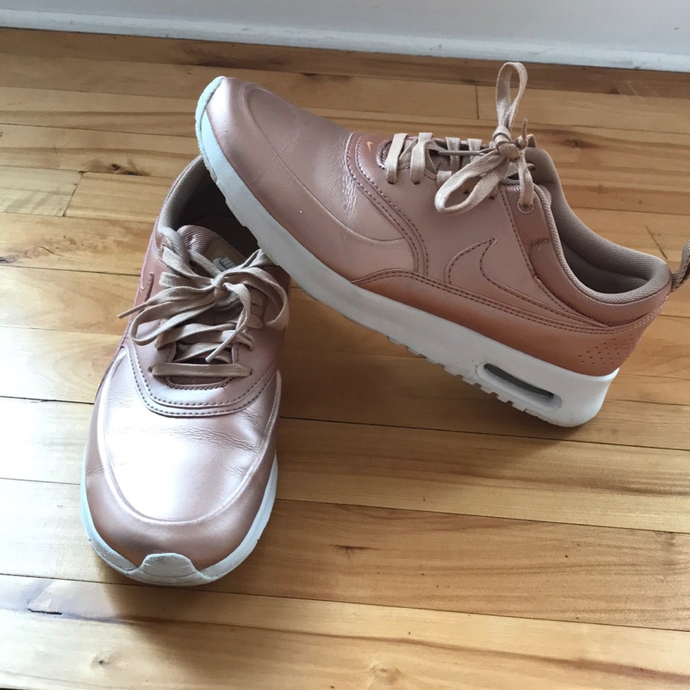 Nike Air Max Thea Rose Gold